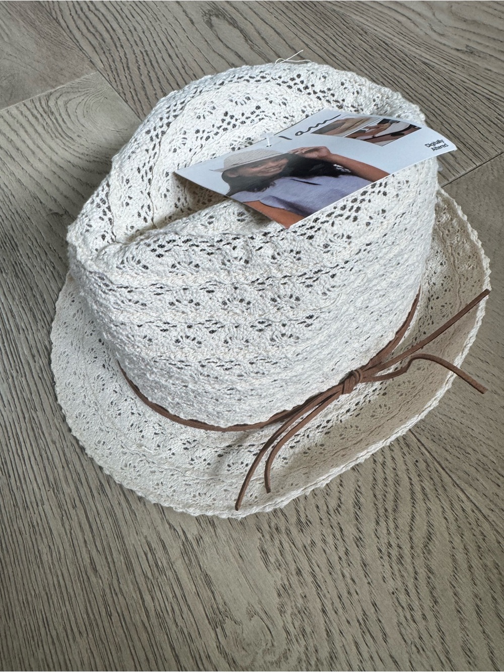 NWT Ivory crochet like Straw Fedora Sun Hat with Brown Band